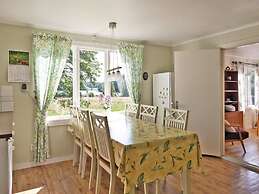 4 Star Holiday Home in Bralanda