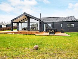 5 Star Holiday Home in Sydals