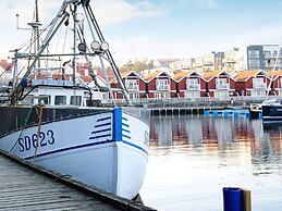 2 Person Holiday Home in Stromstad