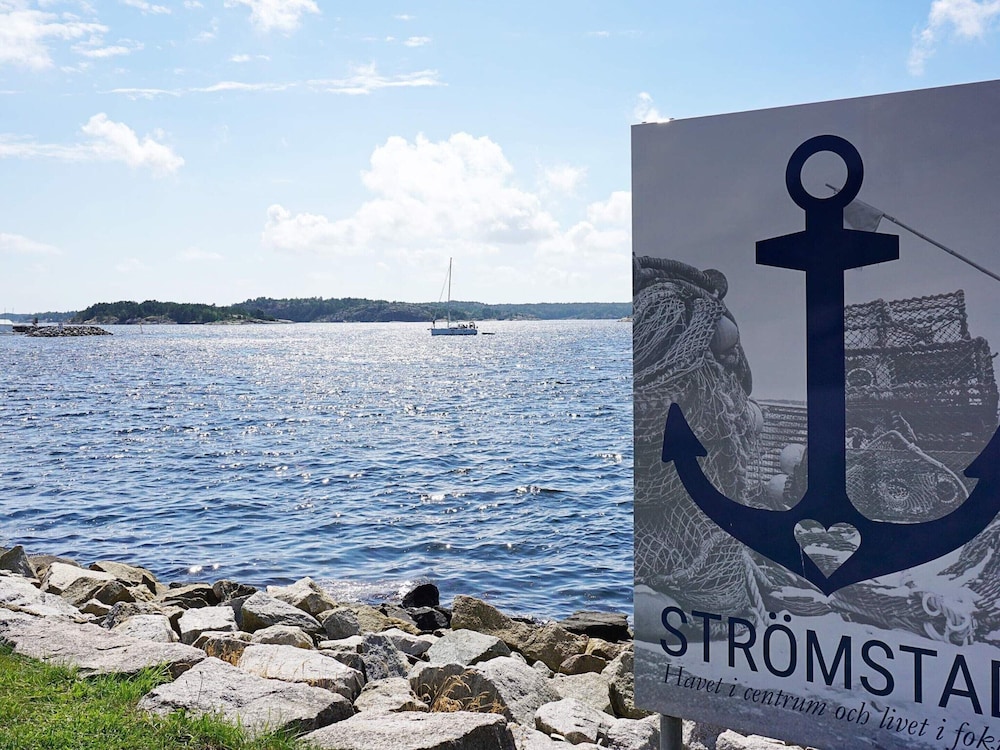 2 Person Holiday Home in Stromstad