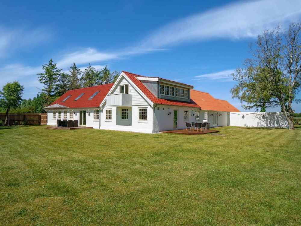 5 Star Holiday Home in Lokken