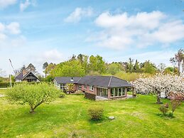 6 Person Holiday Home in Grenaa