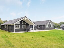 5 Star Holiday Home in Sydals