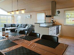 5 Star Holiday Home in Dannemare