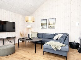 5 Star Holiday Home in Borkop