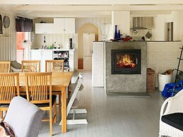 9 Person Holiday Home in Mosvik