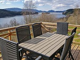 6 Person Holiday Home in Lonevag