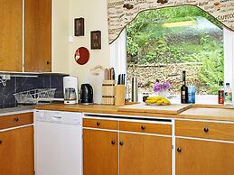 6 Person Holiday Home in Lonevag