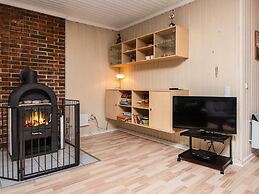 6 Person Holiday Home in Toftlund