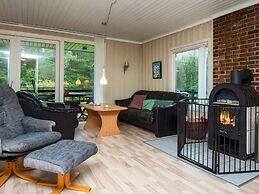 6 Person Holiday Home in Toftlund