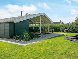 6 Person Holiday Home in Bogense