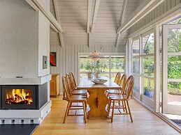 6 Person Holiday Home in Vaeggerlose