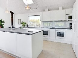 5 Star Holiday Home in Sydals