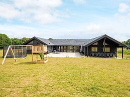 5 Star Holiday Home in Sydals