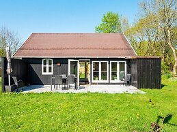 6 Person Holiday Home in Hovborg