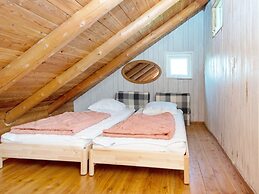 6 Person Holiday Home in Hovborg