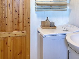 6 Person Holiday Home in Hovborg