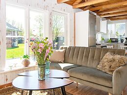 6 Person Holiday Home in Hovborg