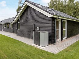 5 Star Holiday Home in Vaeggerlose