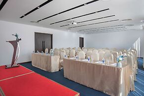 Mangata Beachfront Hotel