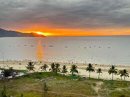 Mangata Beachfront Hotel