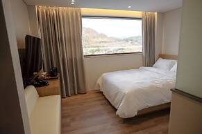 Eden Foret Hotel