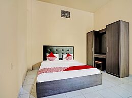 OYO Life 91873 Nugraha Kost
