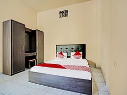 OYO Life 91873 Nugraha Kost