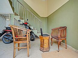 OYO Life 91873 Nugraha Kost