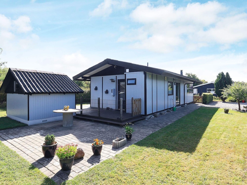 6 Person Holiday Home in Karrebaeksminde-by Traum
