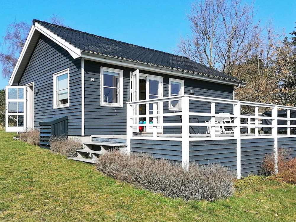 5 Person Holiday Home
