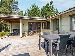 6 Person Holiday Home in Romo