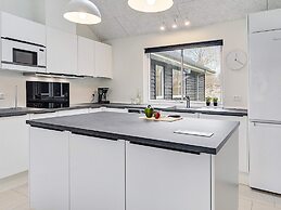 5 Star Holiday Home in Vaeggerlose