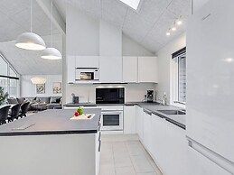 5 Star Holiday Home in Vaeggerlose