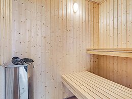 5 Star Holiday Home in Vaeggerlose