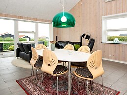 6 Person Holiday Home in Hejls