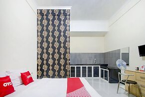 Capital O 90151 Guest House 180