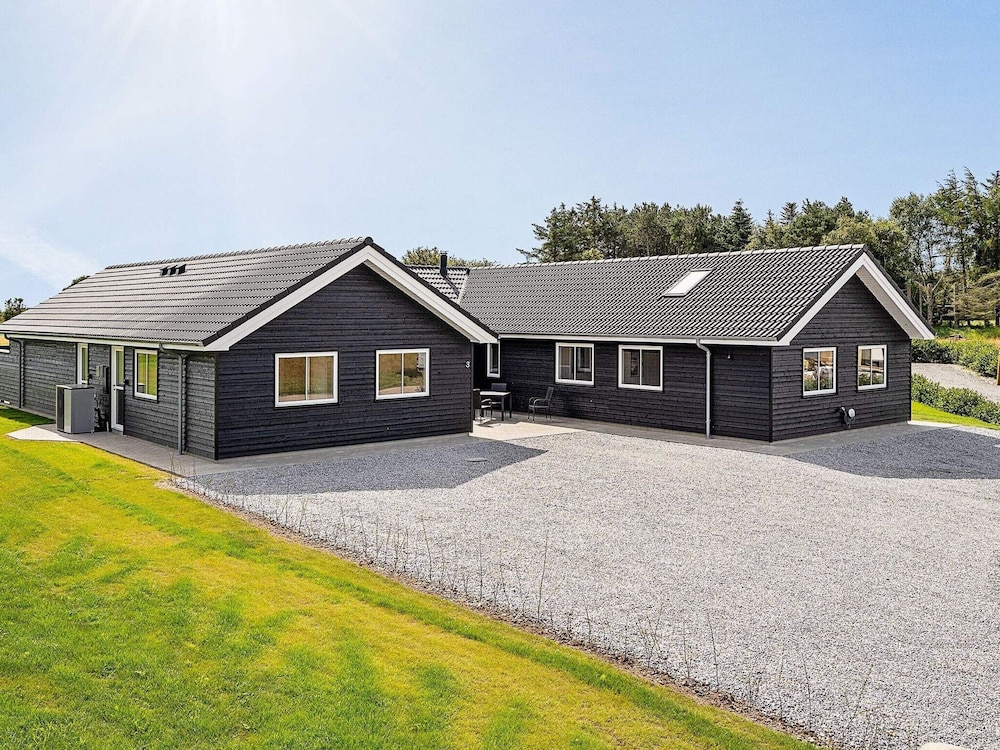 5 Star Holiday Home in Spottrup