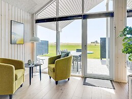 5 Star Holiday Home in Spottrup
