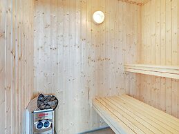 5 Star Holiday Home in Spottrup