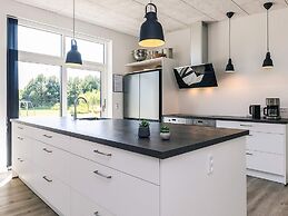 5 Star Holiday Home in Vaeggerlose