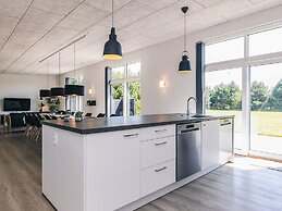 5 Star Holiday Home in Vaeggerlose