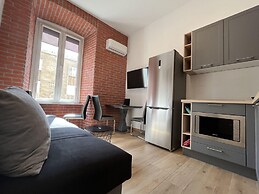 Tony's Apartments