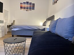 Tony's Apartments