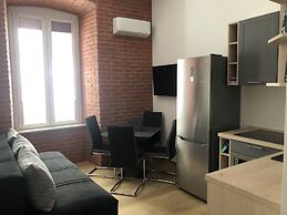 Tony's Apartments