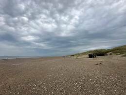 Holiday Apartment Near Vesterhavet