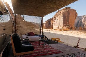 Caravan by Habitas