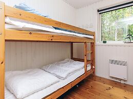 8 Person Holiday Home in Albaek