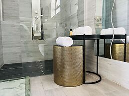 24 On Basil Boutique Luxury Hotel