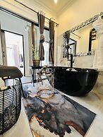 24 On Basil Boutique Luxury Hotel
